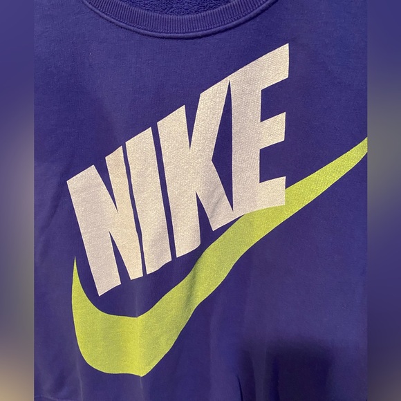 NIKE Short Sleeve Sweatshirt Size XL - Picture 2 of 4